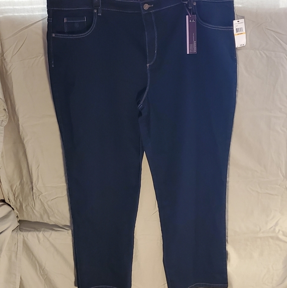 Gloria Vanderbilt Classic Fit Short Amanda Jeans - Picture 1 of 6